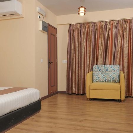 Rashu Hiyaa Hotel Dhiffushi Exterior photo
