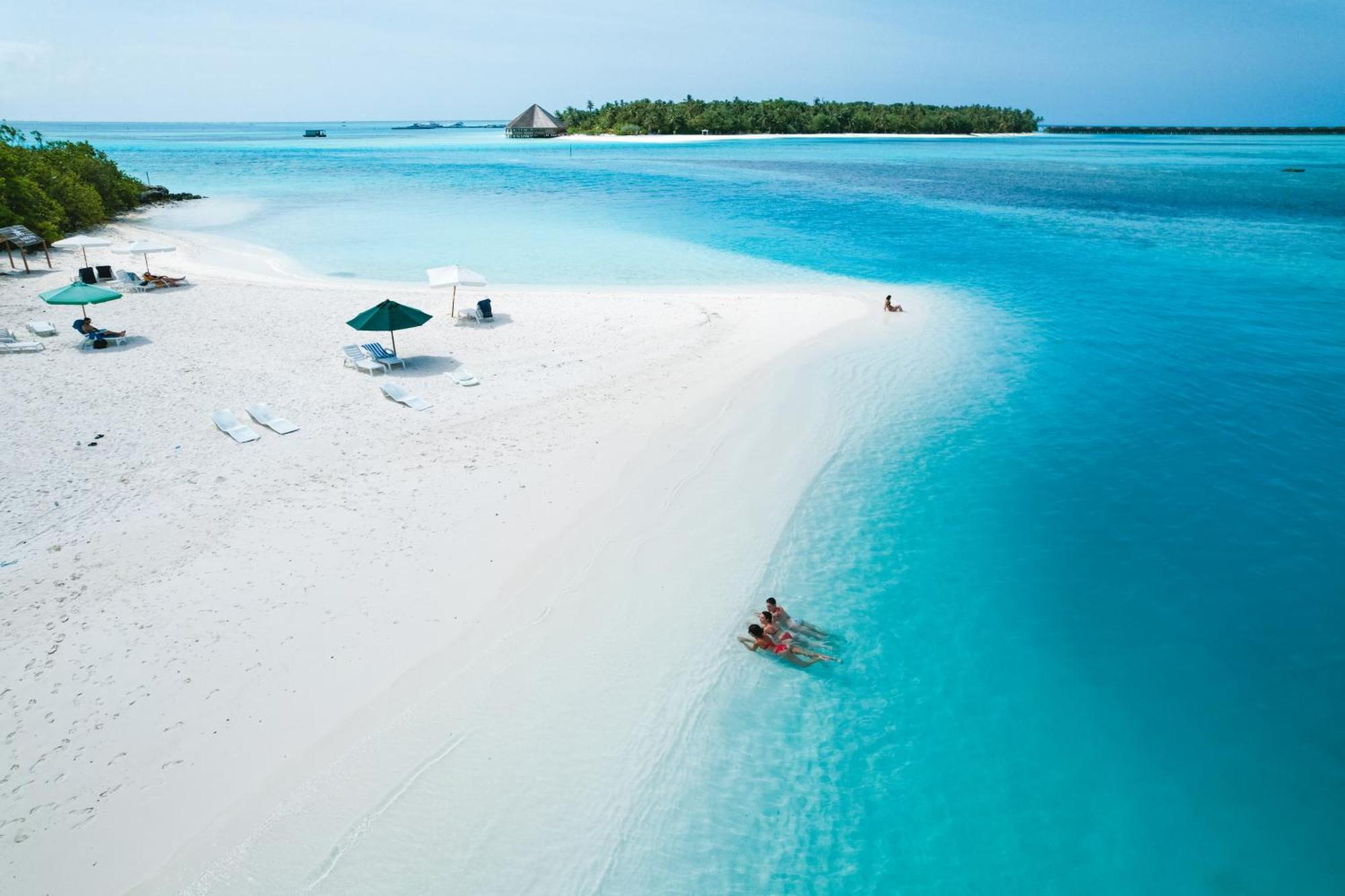 Rashu Hiyaa Hotel Dhiffushi Exterior photo