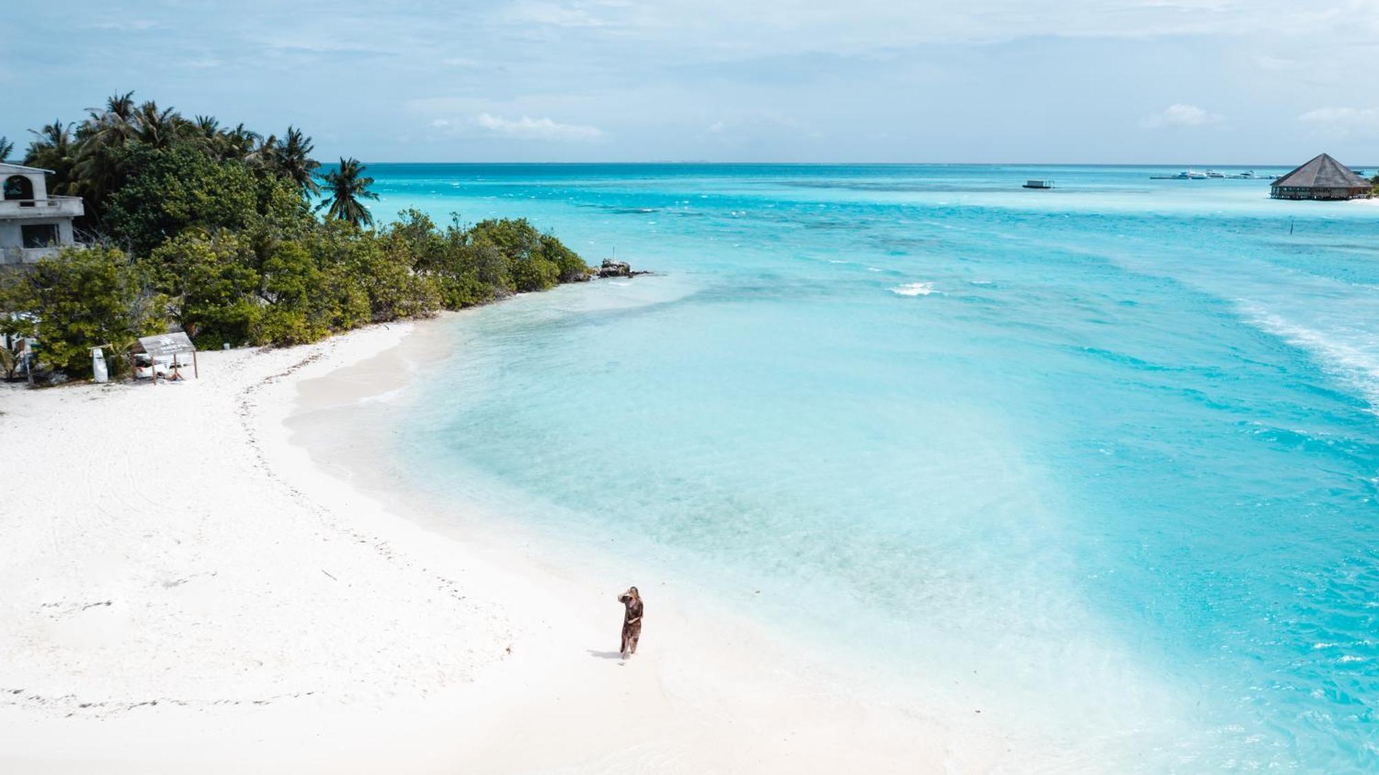 Rashu Hiyaa Hotel Dhiffushi Exterior photo