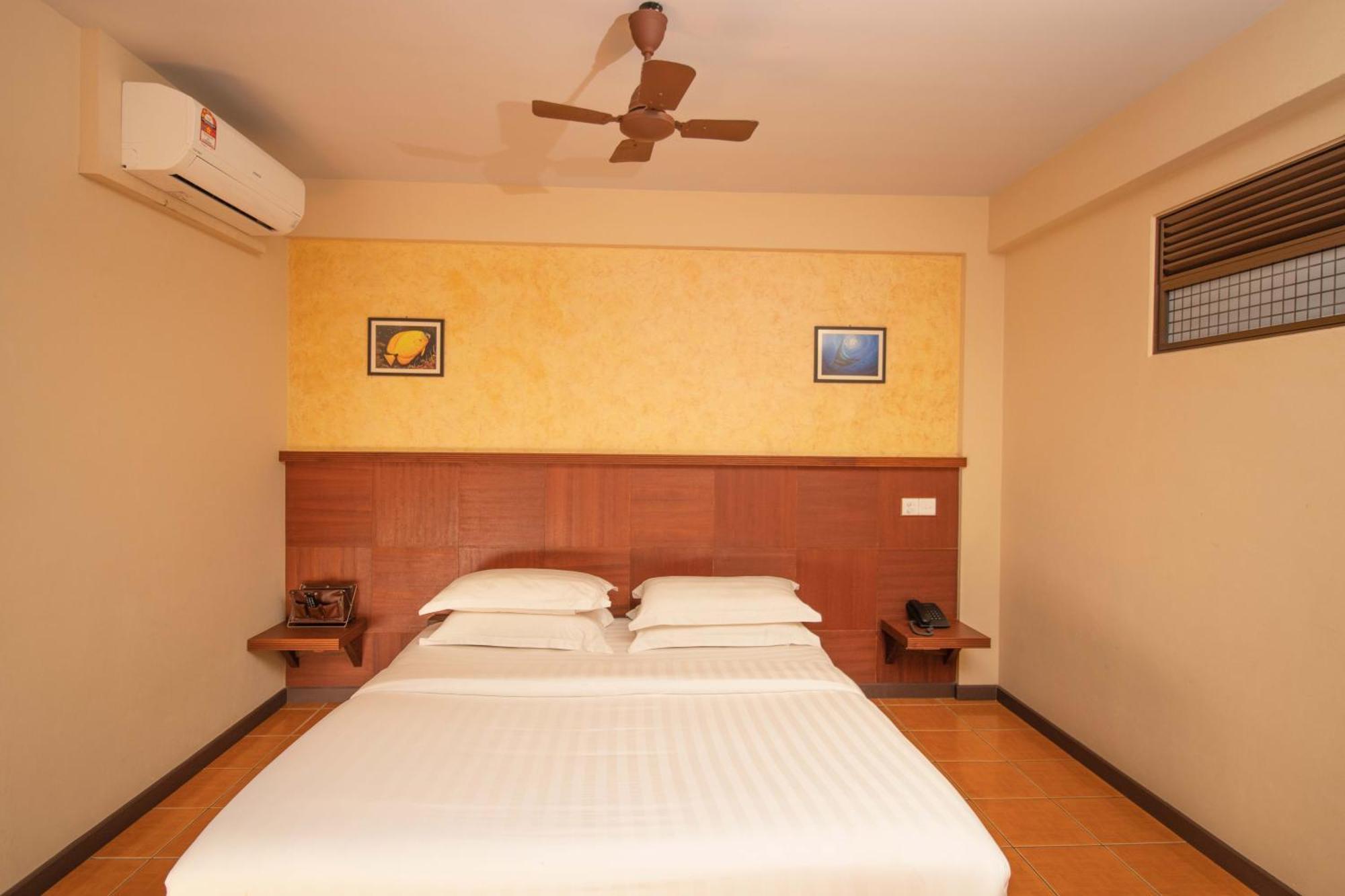 Rashu Hiyaa Hotel Dhiffushi Exterior photo