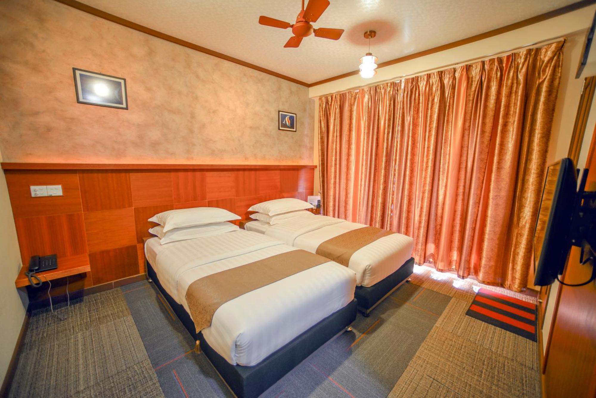 Rashu Hiyaa Hotel Dhiffushi Room photo