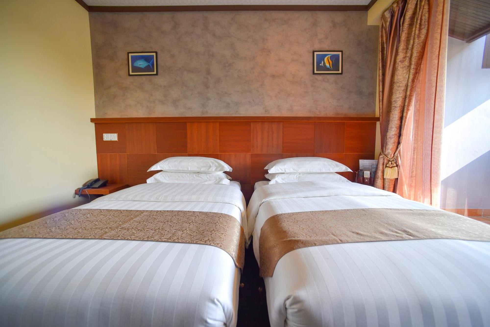 Rashu Hiyaa Hotel Dhiffushi Room photo
